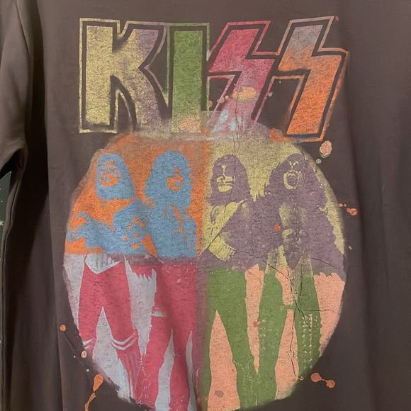 🌙KISS Short Sleeve Graphic T-Shirt - Purple🌙 - Picture 5 of 7